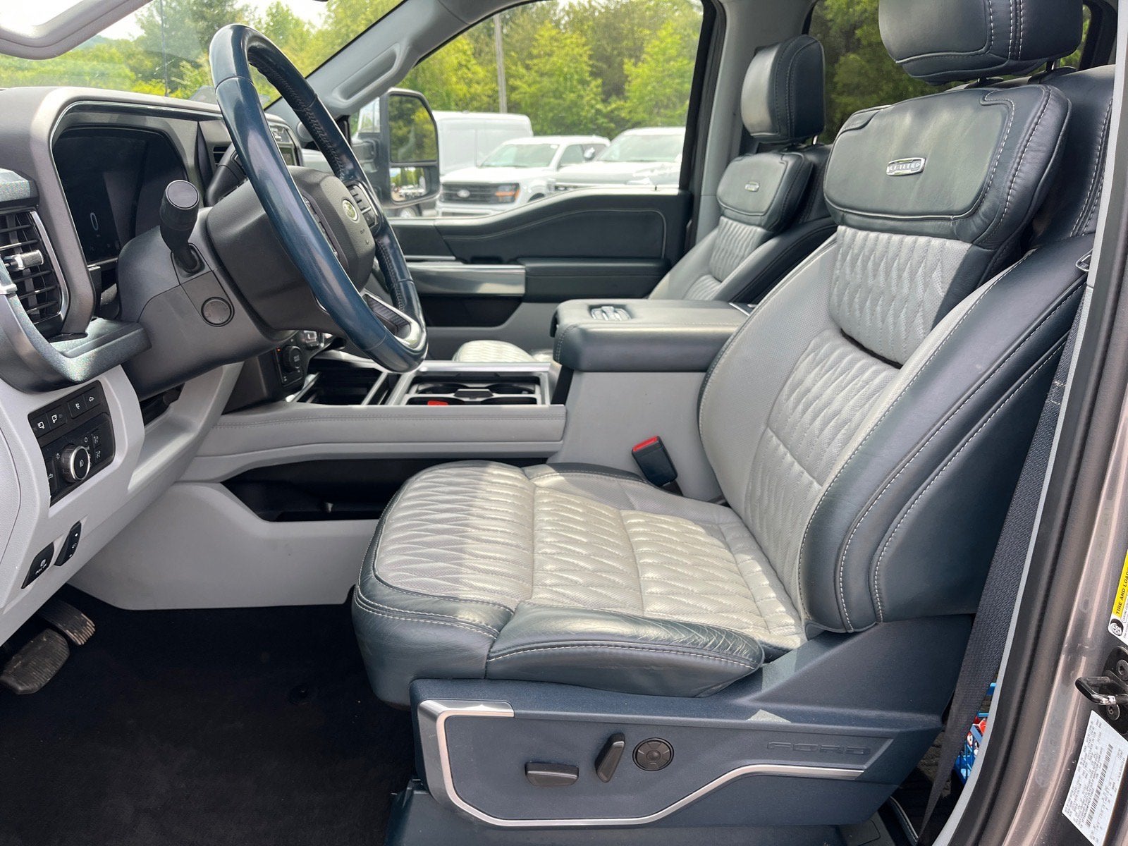 2024 Ford Super Duty F-350 SRW Limited